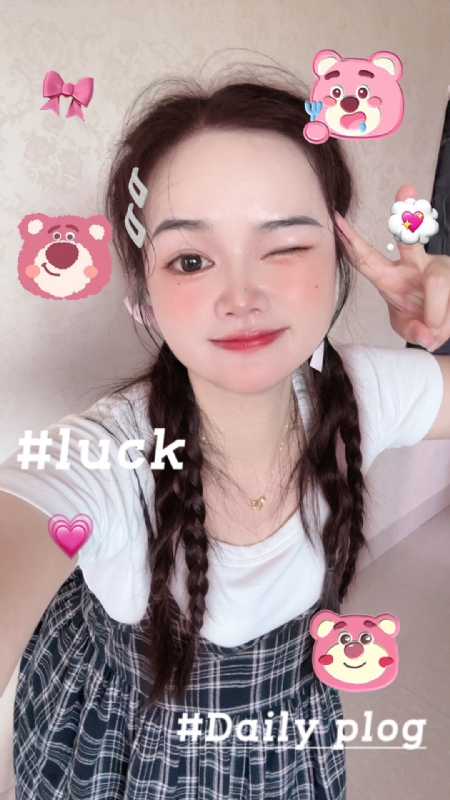 丫头的第四张照片--龙岩认干亲服务网